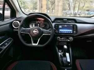 Nissan Versa SR 2024