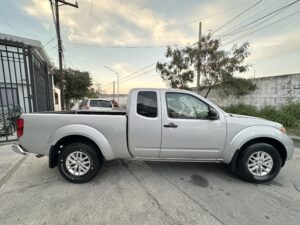 2017 Nissan  Frontier SV