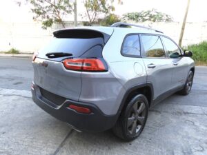 2016 Jeep Cherokee 1941 Aniversario