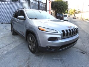 2016 Jeep Cherokee 1941 Aniversario