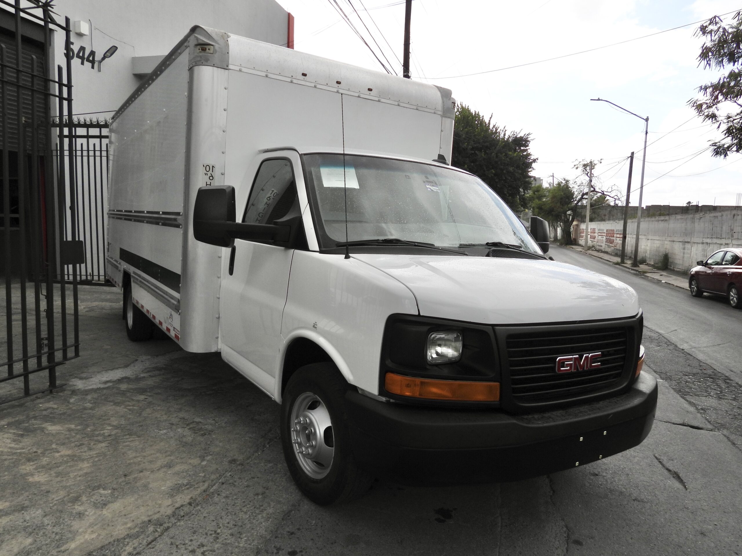 2016 GMC Savana 3500