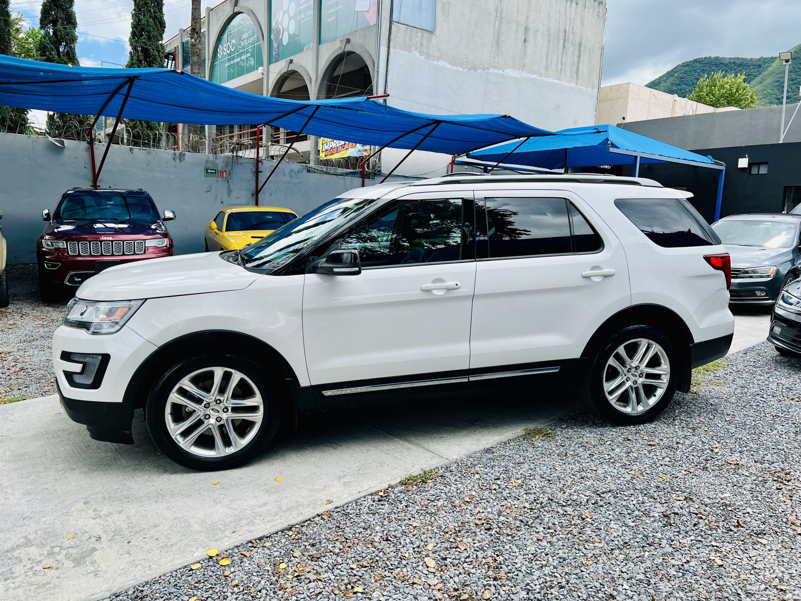 2017 Ford Explorer